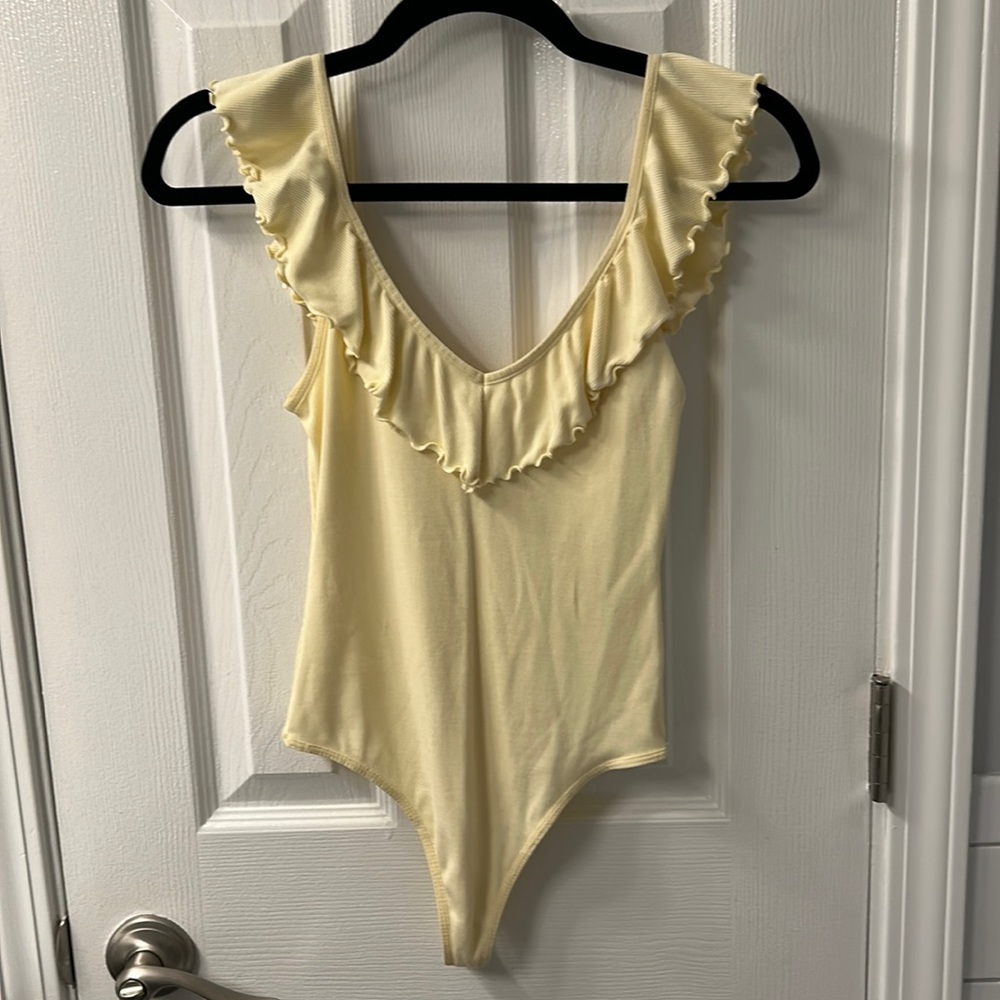 Aritzia bodysuit